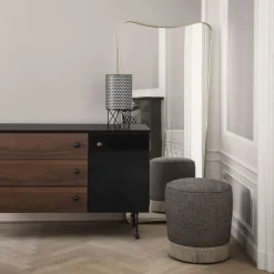 62 Dresser, American walnut, 4 drawers