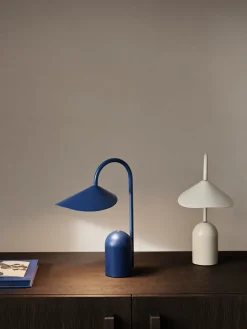 Arum portable lamp, Bright Blue