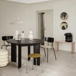 Bevel dining table Ø117 cm, White-oiled oak
