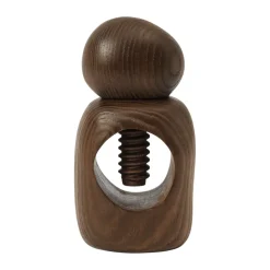 Cairn nutcracker, Dark Brown