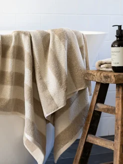 Cleo bath towel 70x140 cm, Beige