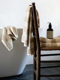 Cleo bath towel 70x140 cm, Beige