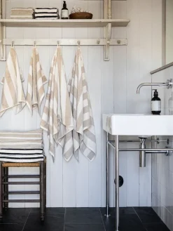 Cleo bath towel 70x140 cm, Beige