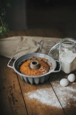 Cookie Bundt cake tin Ø23.5 cm, Beige