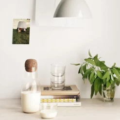 Corky carafe, Clear