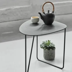 Curve Hippo side table L, black-anthracite