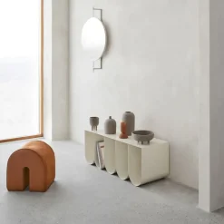 Curved pouf, Leather black