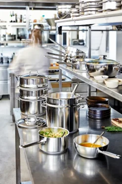 Demeyere Apollo 7 stainless steel sauté pan, Ø28 cm