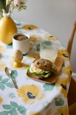 Eden waxed tablecloth Ø180 cm, Yellow