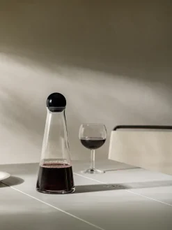 Fia carafe, black