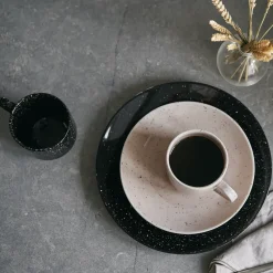 Freckle mug 38 cl, black