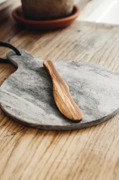 Heirol butter knife olive wood, 17.5 cm