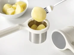 Helix potato press 26.5 cm, White