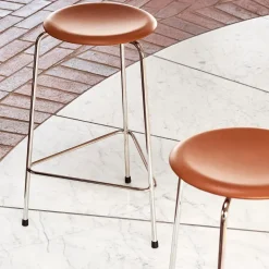 High Dot stool leather, walnut