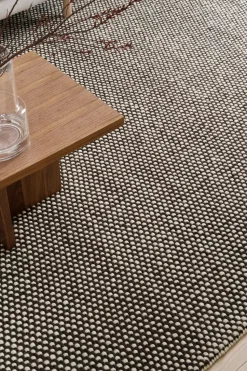 Hill wool rug, White-brown, 200x300 cm