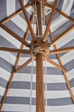 Hisshult parasol Ø270 cm, Blue stripe-teak