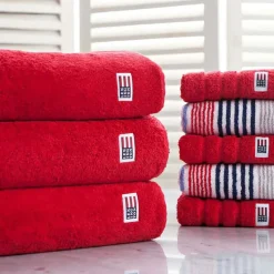 Icons Original bath towel 70x130 cm, red