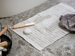 Inu bathroom mat 50x80 cm, White