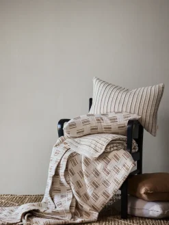 Julien bedspread 180x260 cm, Off-white-rust red