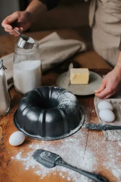 Karabo Bundt cake tin 25.5 cm, Grey-black