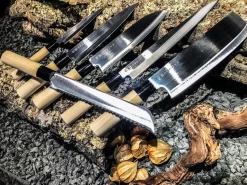 Knife set in balsa box 35x38 cm, 6 pieces