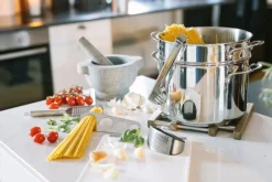 Kosmo pasta dish with inserts 7.6 L, Stainless steel
