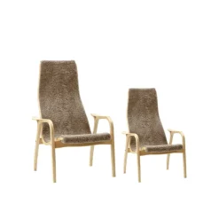 Lamini Children's armchair, Sheepskin charcoal, oiled oak