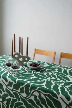 Leaves tablecloth 149x250 cm, Green