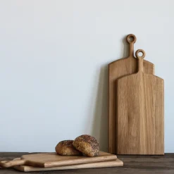 Levi cutting board S, Oiled oak