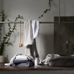 Lina towel mother of pearl, 70x140 cm
