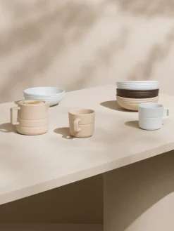 Lines milk jug 50 cl, beige