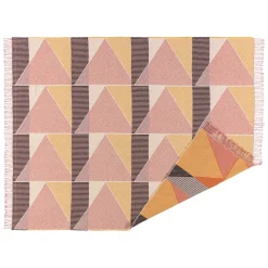 Metric focus No. 1 cotton throw, pink