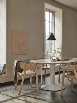 Midst pedestal table, Oiled oak-grey, Ø120 cm