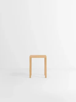 Moebe Peg stool 35x27.5x44 cm, Oak