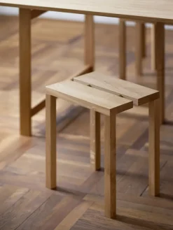Moebe Peg stool 35x27.5x44 cm, Oak