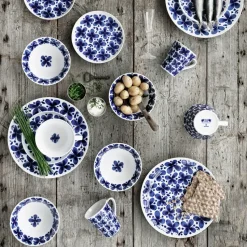 Mon Amie plate, white-blue