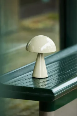 Mush portable table lamp, Sand