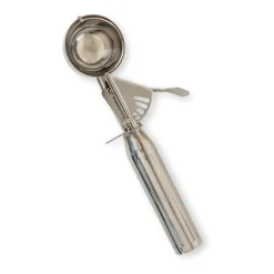 Nordic Ware cake scoop , Large