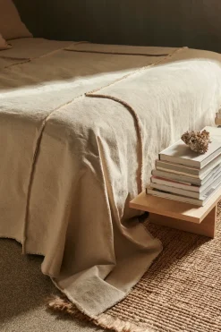 Offset bedspread 264x272 cm, Off-white