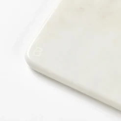 Olina cutting board 14x31 cm, White marble