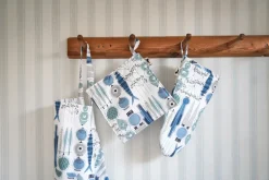 Picknick oven glove small pattern, Blue-beige