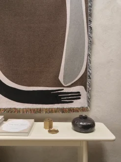 Pose Tapestry throw 120x170 cm, Coffee