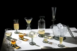 Puck carafe/decanter 90 cl, Clear