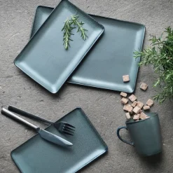 Raw plate 23.5x15 cm, Northern green