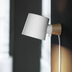 Rise wall lamp, white
