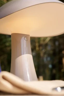 Rumee 220 portable table lamp, Cloud White