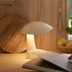 Rumee 220 portable table lamp, Cloud White