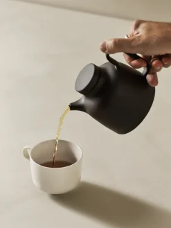 Sand teapot 65 cl, Black clay