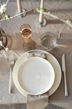 Sandsbro dinner plate, Off white, Ø26 cm