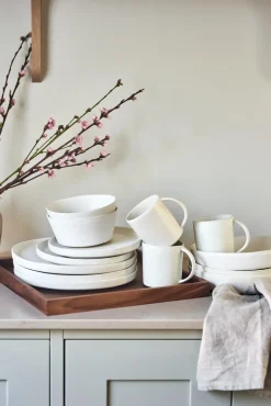 Sandsbro dinner plate, Off white, Ø26 cm